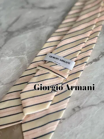 Giorgio Armani 스트라이프 넥타이