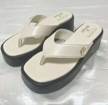 LILY BROWN x MARY QUANT ] 데이지 모티브 플립플랍 L