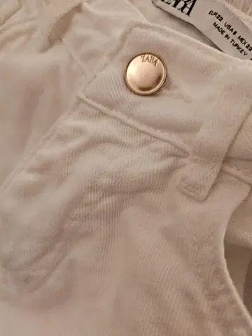 ZARA Size 22 화이트 데님