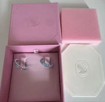 Swarovski Matrix 후프 귀걸이 와타나베 쇼타 스노와 숏피