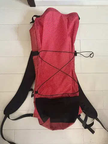 KAMPAI Gearworks Cruise 10L Red