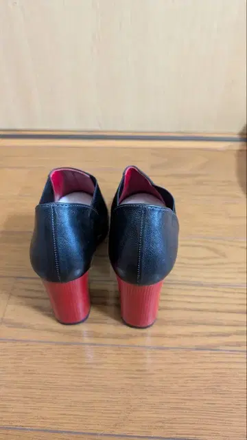 MANA 새상품 펌프스