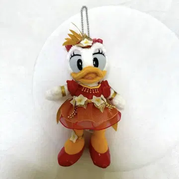 BBB 데이지 봉제 인형 배지