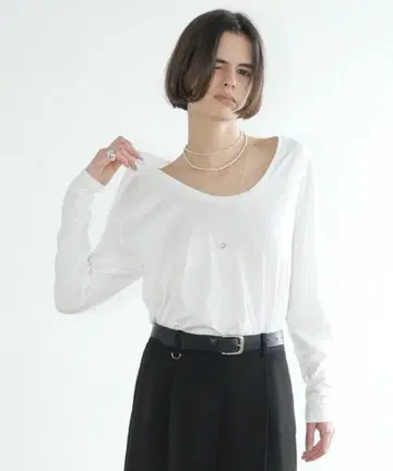 CLANE DEEP U NECK TOPS