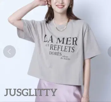 JUSGLITTY 크롭 로고 티셔츠