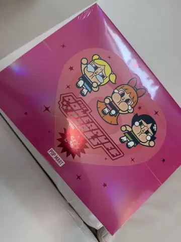 POP MART crybaby