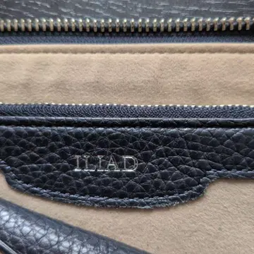 ILLAD 클러치 백, 블랙 가죽