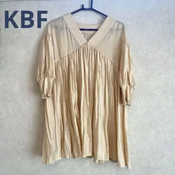 KBF 볼륨 개더 미니 원피스