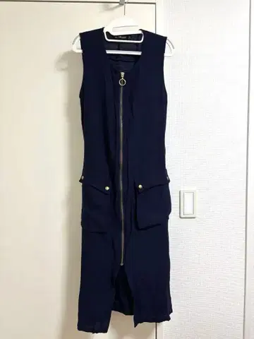 ZARA 슬리브리스 원피스 네이비 곤색 골드