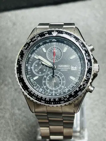 SEIKO 크로노그래프 블랙 100m 방수