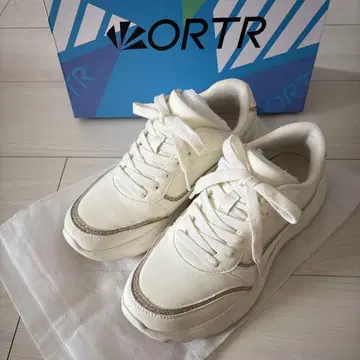오리엔탈 트래픽 화이트 ORTR 스니커즈 23.5cm