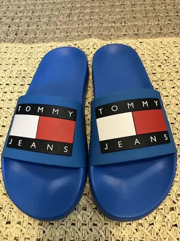 <미사용 새상품> TOMMY JEANS 파란색 샌들