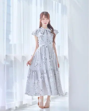 로제뮤즈 Rose print flare dress