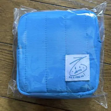 ATEEZ 홍준 파우치