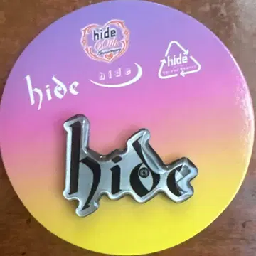 hide 1st 로고 핀 배지 가챠