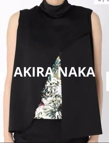 새상품급 AKIRA NAKA 아키라나카 상의 풀오버 변형