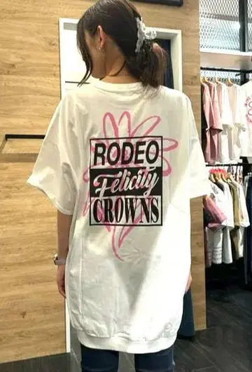 이번 시즌 Flower Box Logo 원피스 화이트 FREE 4400엔