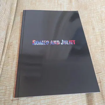 무대 [2023 로미오와 줄리엣] 팜플렛 타카스기 마히로 후지노 료코