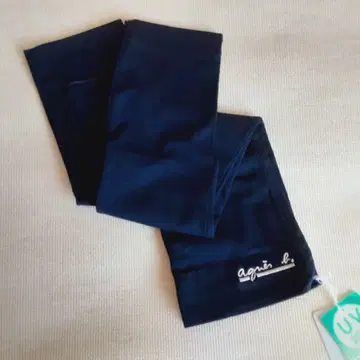 agnes b. UV 암커버