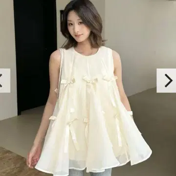 [미사용 새상품] 리본 포함 슬리브리스 튜닉 크림