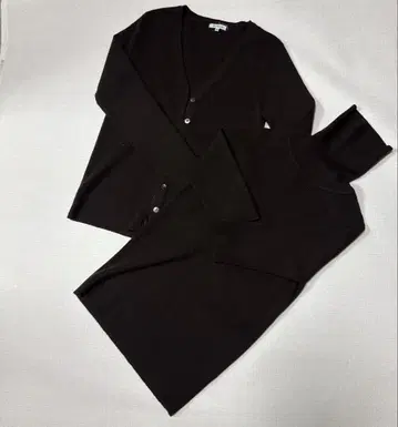 Lui Chantant 다크 브라운 셋업 40