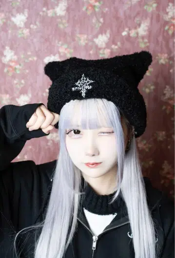 scyray cross cat hat / black