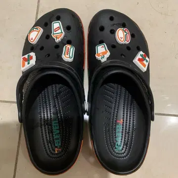 CROCS 7-11 콜라보 블랙 샌들 [27cm]