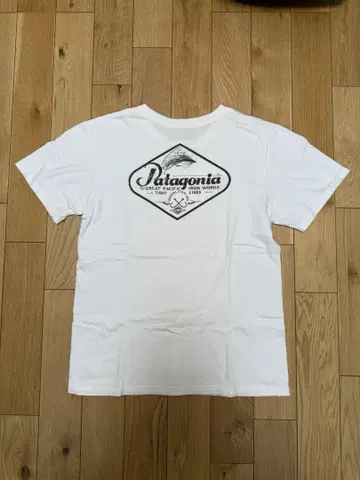 patagonia 화이트 M 티셔츠 trout