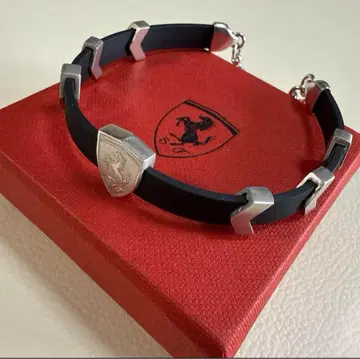 Ferrari 페라리 팔찌