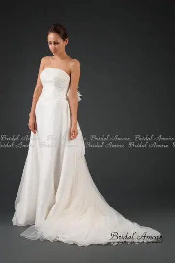 Bridal Amore 스트랩리스 웨딩 드레스 S