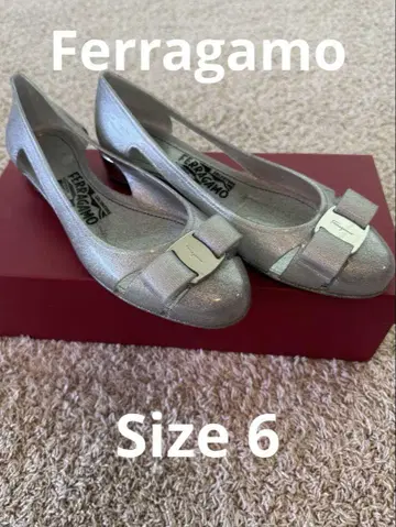 Ferragamo 실버 러버 발레 슈즈 사이즈 6