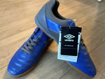 umbro 풋살화 파란색 26.5cm
