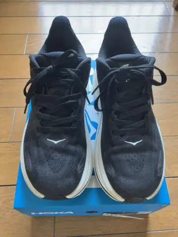HOKA CLIFTON 10 블랙 트레이닝 슈즈