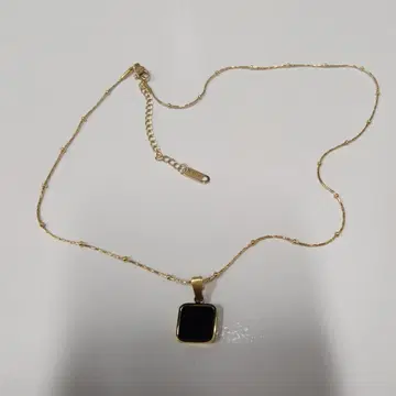 금도금 스퀘어 펜던트 목걸이