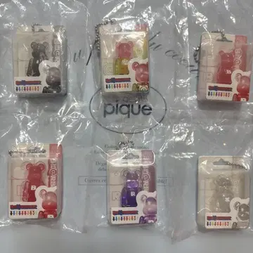 BEARBRICK 가챠 키링