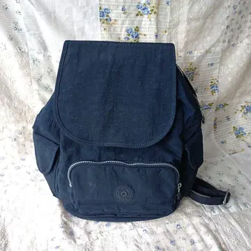 kipling 네이비 백팩 경량 여행용, 참 포함