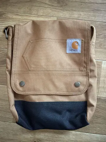 Carhartt 숄더백 브라운/블랙