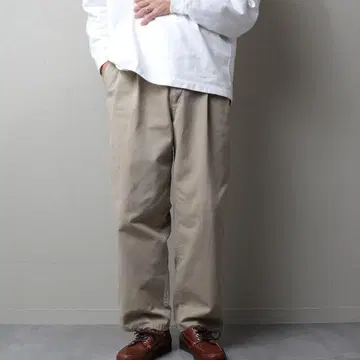 33 x 27 1990's MadeinUSA Dockers Chino
