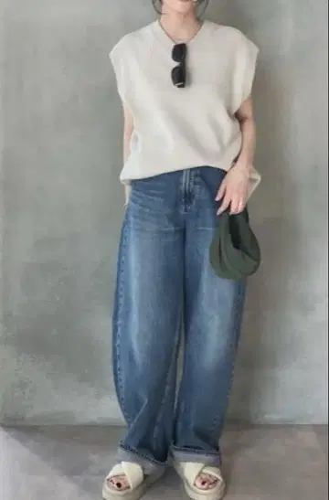 [ UNIQLO ] 배기 커브 진 청바지 블루 22