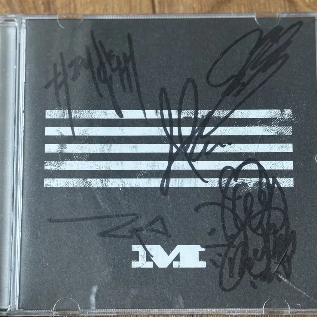【期間限定値下げ】BIGBANG サイン入りアルバム BIGBANG | 빅뱅 Bigbang signed CD on Bunjang Global Site.