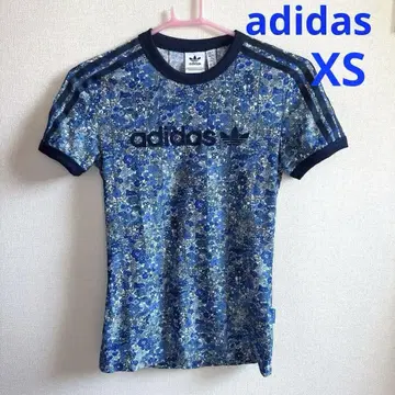 [ adidas ] 꽃무늬 반팔 티셔츠 XS 현행 모델