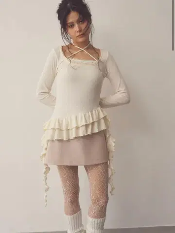 PELLICULE layered frill tops 페리큘
