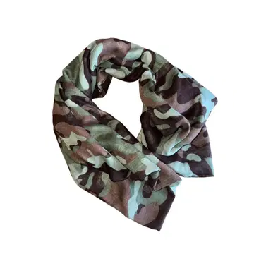 Vintage Camouflage Pattern Design Scarf