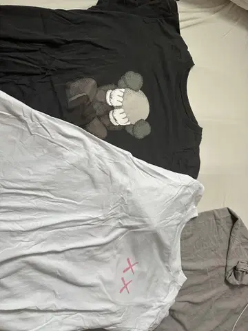 KAWS 유니클로 t셔츠 세트