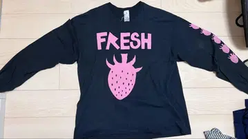 Westfall Fresh 딸기 블랙 긴팔 XL