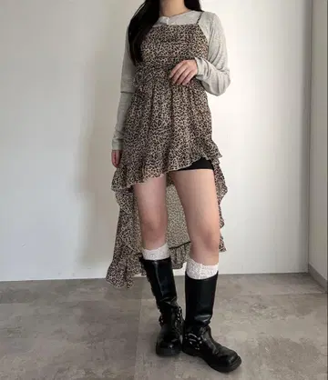드로스트 프릴 캐미 튜닉