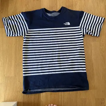 새상품급 THE NORTH FACE 스트라이프 티셔츠 M