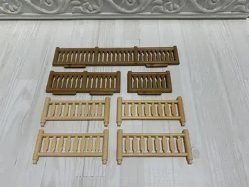 실바니안 패밀리 초록 언덕의 멋진 집, 초록 언덕의 큰 집 외책, 내책
