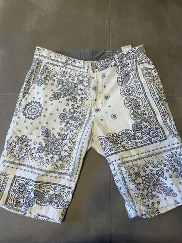theory x AG 숏팬츠