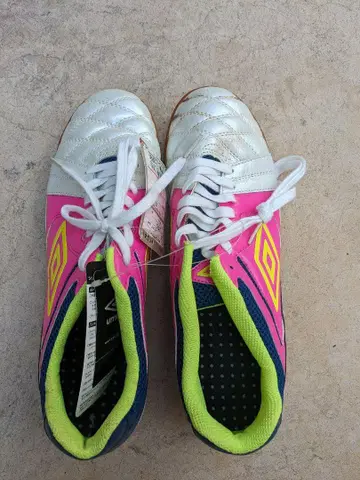 Umbro 풋살화 26.0cm 핑크